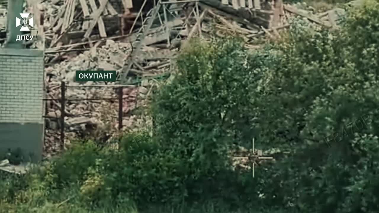 Аеророзвідка ДПСУ** **виявила схованку москалів в заваленому підвалі і передала координати піхоті. Піхота нед...