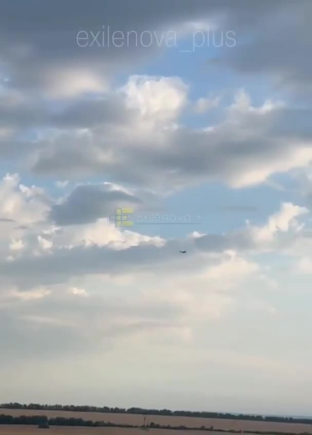 FP-1 strike drones maneuvering before hitting the Syzran oil refinery in Russia’s Samara region, likely compl...